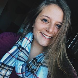 Meet your Posher, Haley